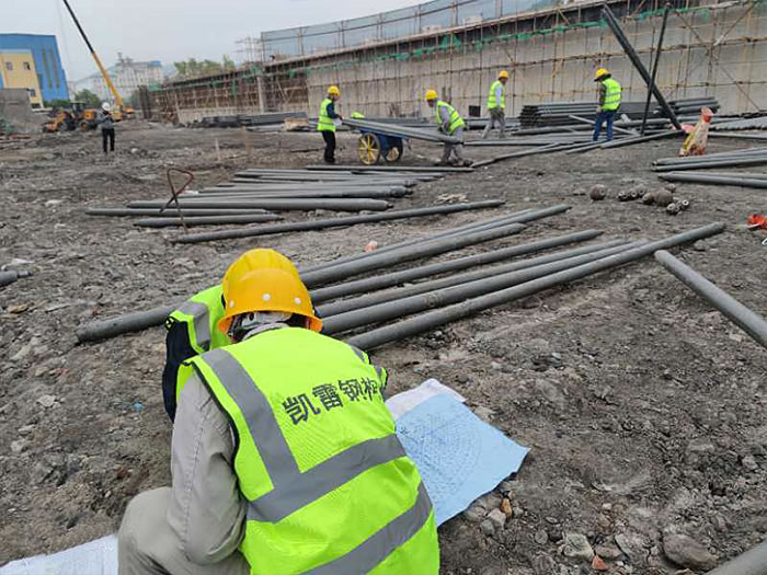 什邡螺栓球网架结构